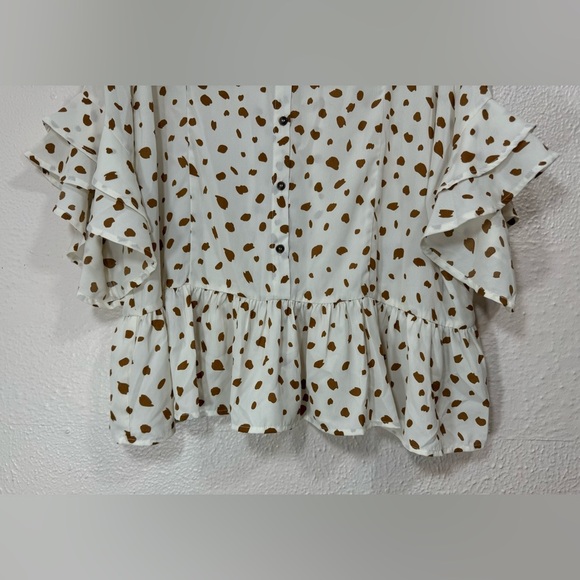 Umgee White & Tan Dalmatian Animal Print Button Front Top Women’s Size Medium - Picture 5 of 10